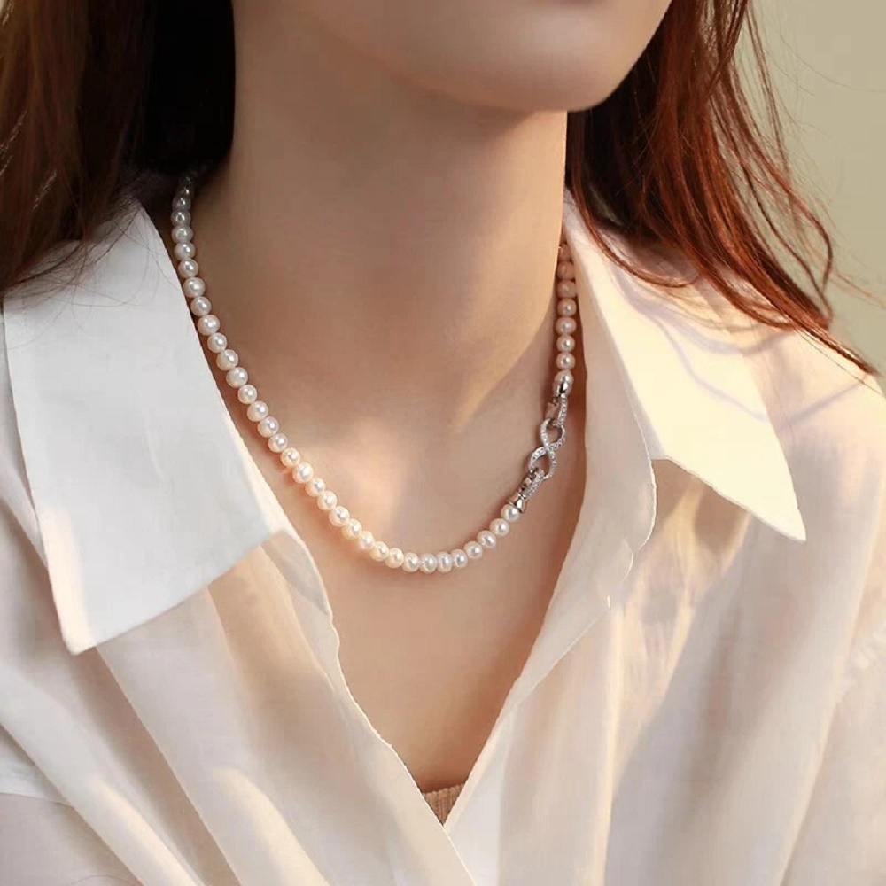 طقم مجوهرات من اللؤلؤ الطبيعي  - مراجعة Pearl Trim Chain وسعره